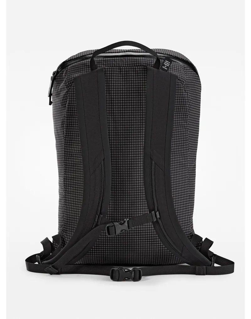 Arc'teryx Konseal 15L Backpack in Black