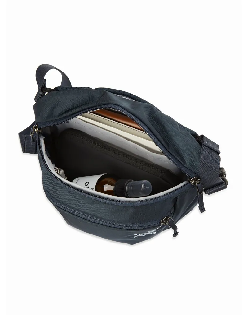 Arcteryx Mantis 2 Waistpack in Fortune