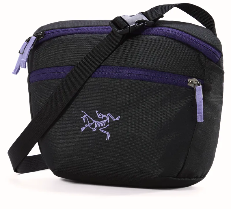 Arc'teryx Mantis 2 Waist Pack in Black/Soulsonic