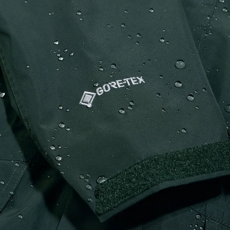 Berghaus Men's Long Cornice InterActive Jacket in Dark Green-5