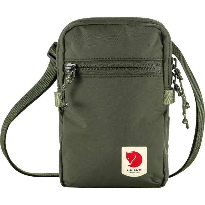 Fjallraven High Coast Pocket in Mountain Green-1