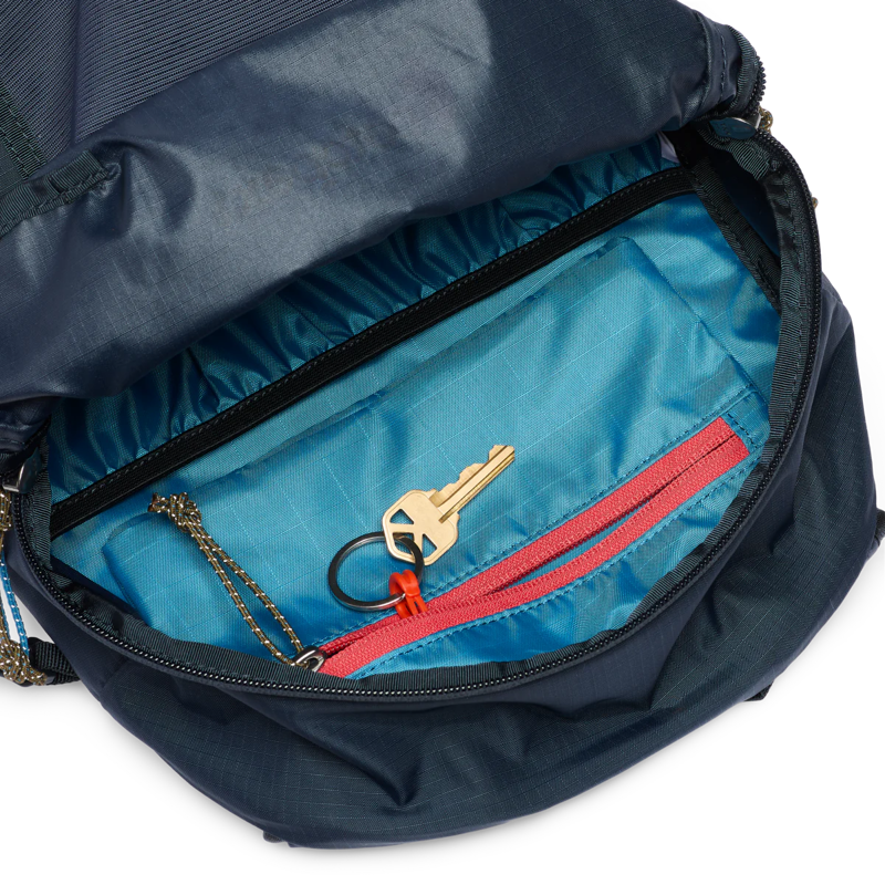 Cotopaxi Elqui 18L Backpack in Carbon-7