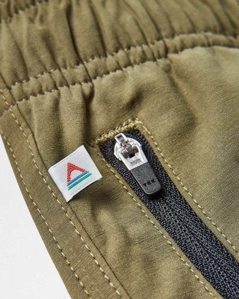 Passenger Men's Traveller Organic All Purpose Shorts in Khaki-1