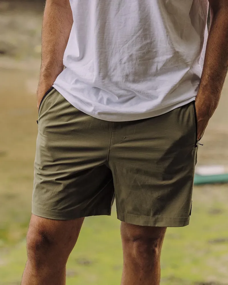 Passenger Men's Traveller Organic All Purpose Shorts in Khaki-5