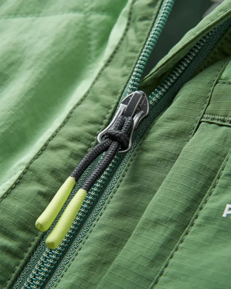 Passenger Women's Lara Quilted Jacket in Faded Denim/Stem Green-3