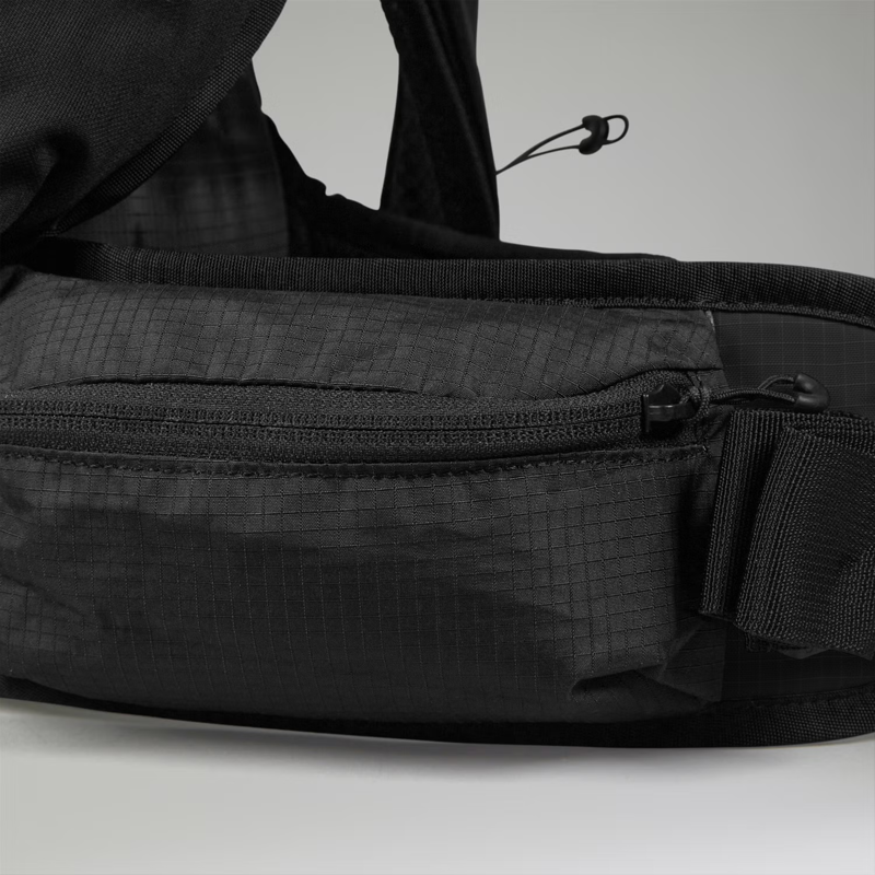 Berghaus Remote Hike M23 in Black-3