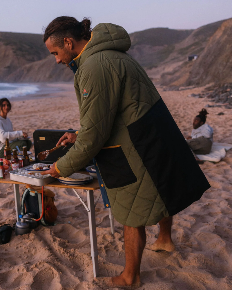 Passenger Campscape Parka in Black/Khaki-9