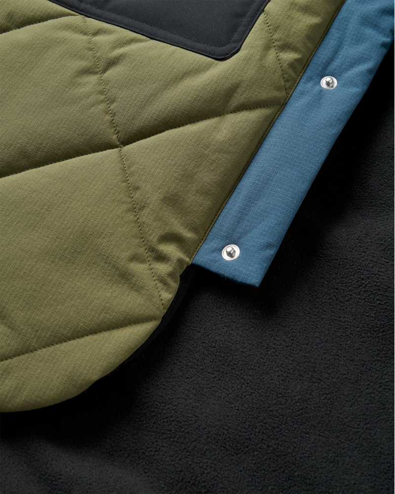 Passenger Campscape Parka in Black/Khaki-5