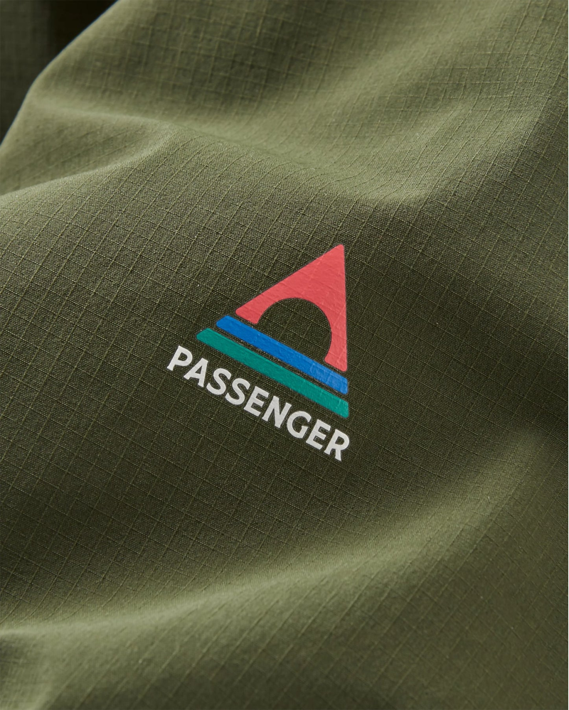 Passenger Women's Telluride Recycled Waterproof Parka in Fir Tree-9