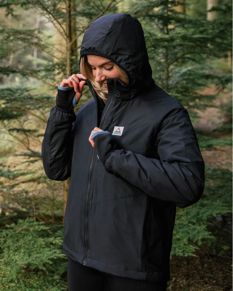 Passenger Women's Shasta Lightweight Recycled Thermore Insulated Jacket in Black-3