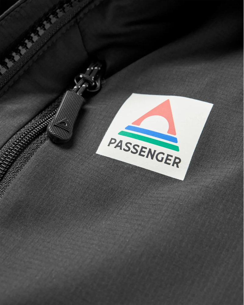 Passenger Women's Shasta Lightweight Recycled Thermore Insulated Jacket in Black-11