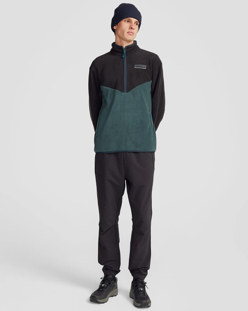 Kathmandu Men's Trailhead Fleece Heritage in Black Sting-4