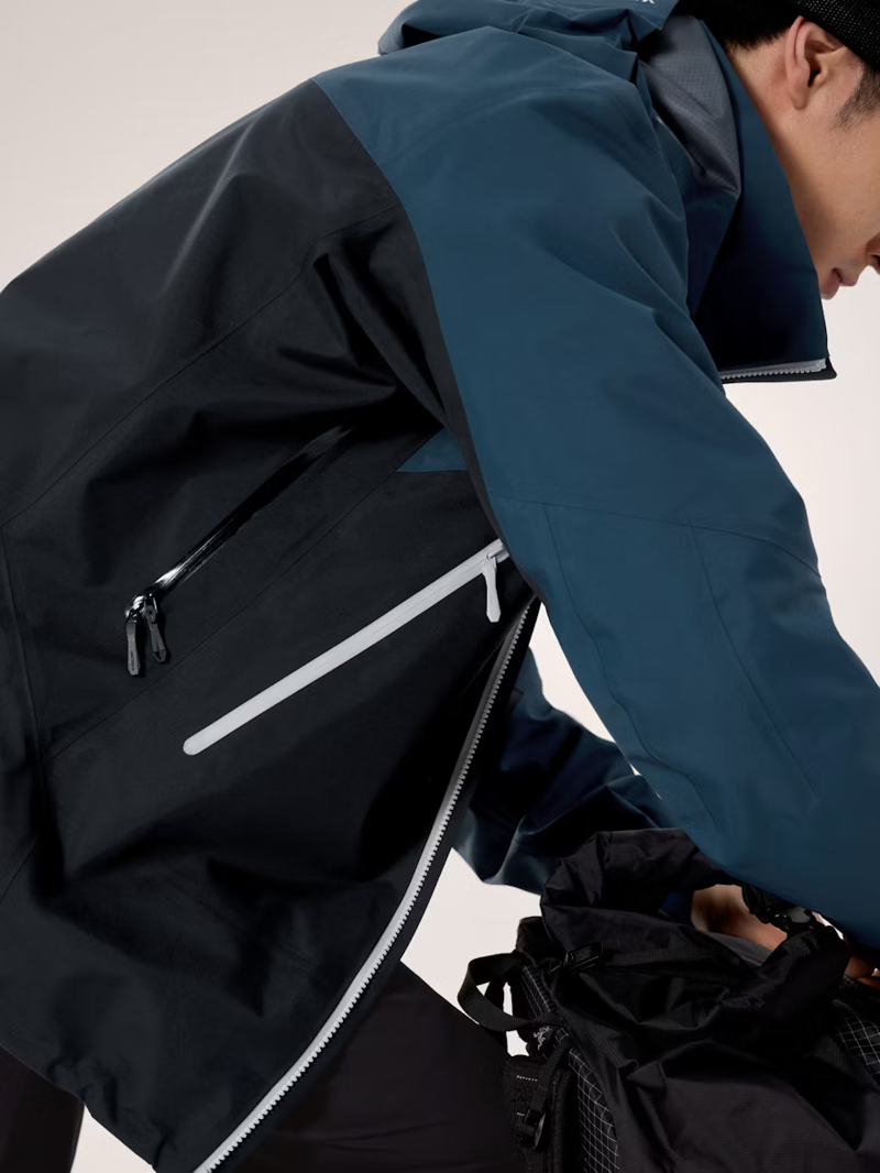 Arc'teryx Men's Beta AR Jacket in Lodestar-5