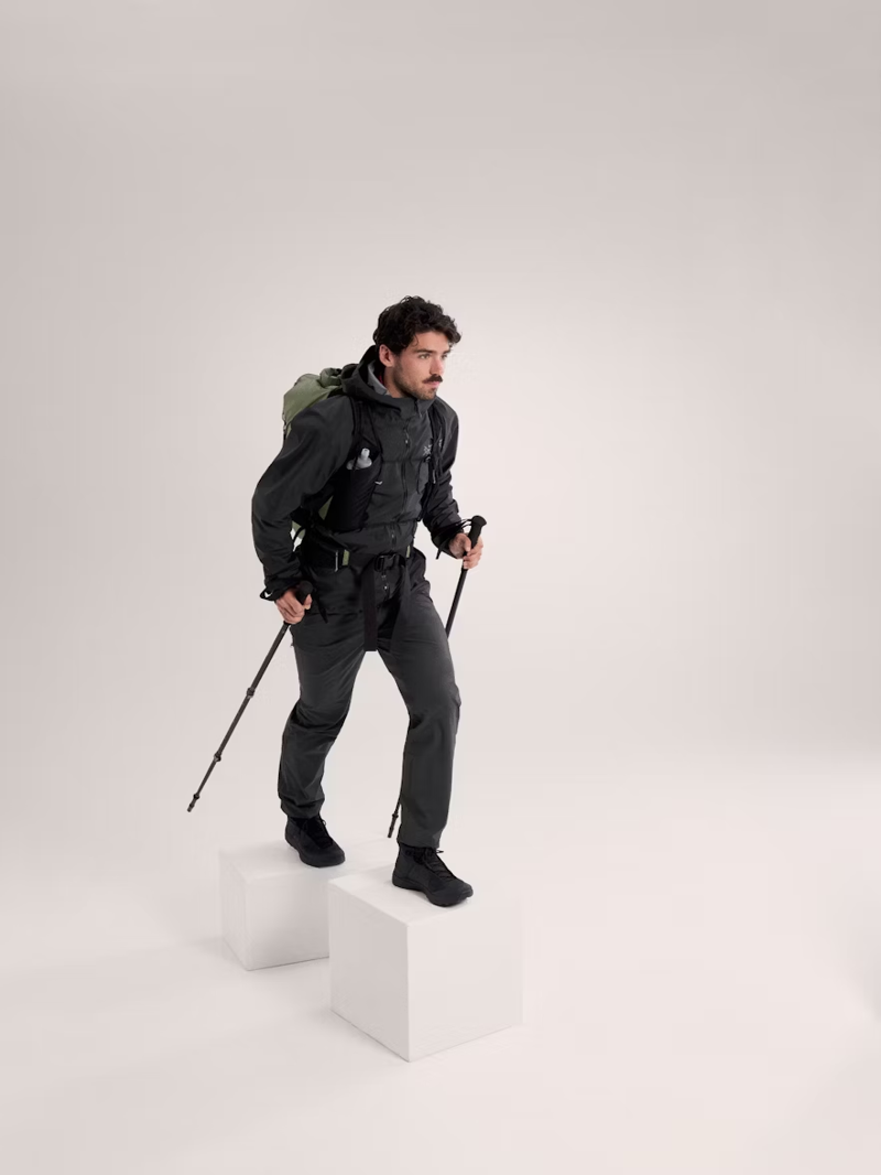 Arc'teryx Men's Beta Jacket in Black-7