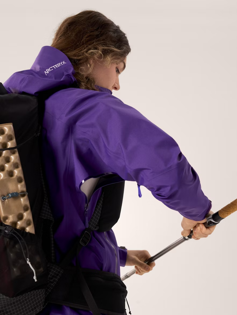 Arc'teryx Women's Beta SL Jacket in Azalea-6