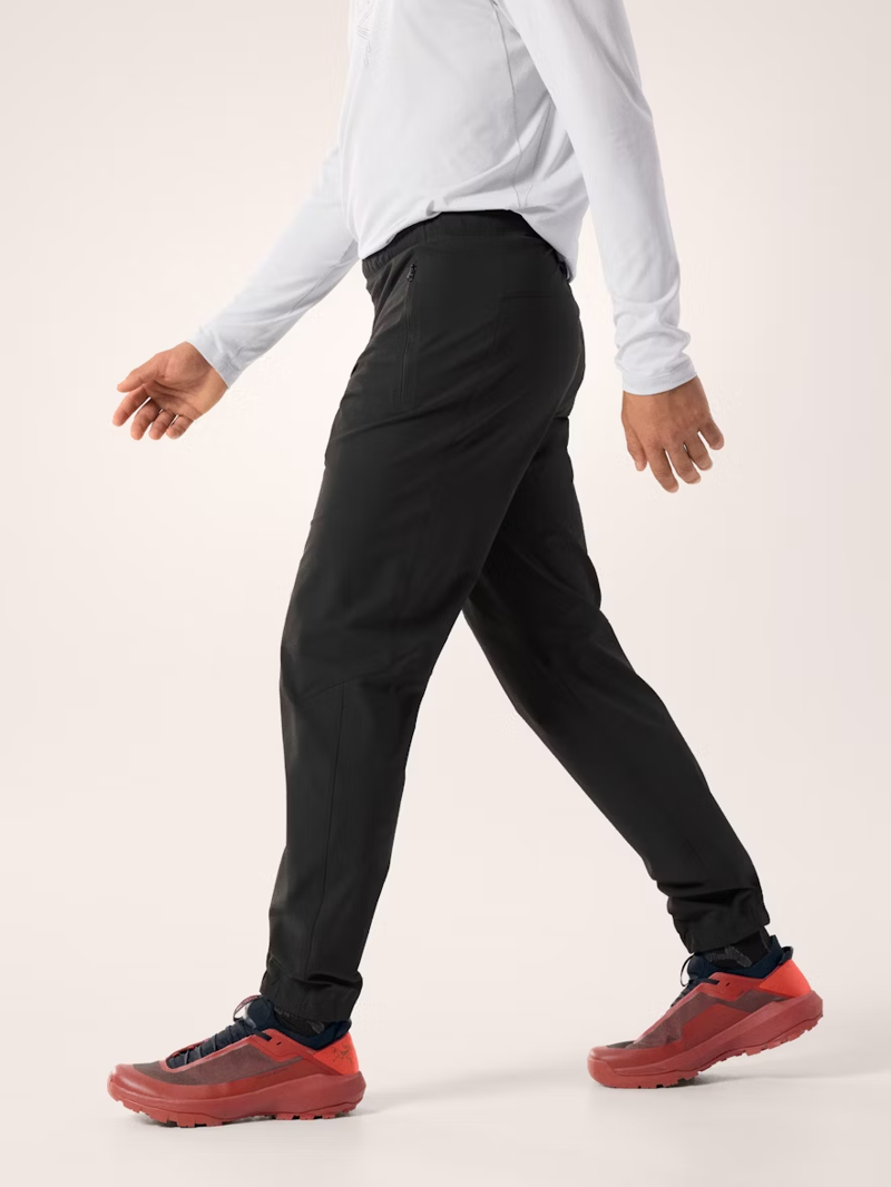 Arc'teryx Men's Gamma Joggers in Black-2
