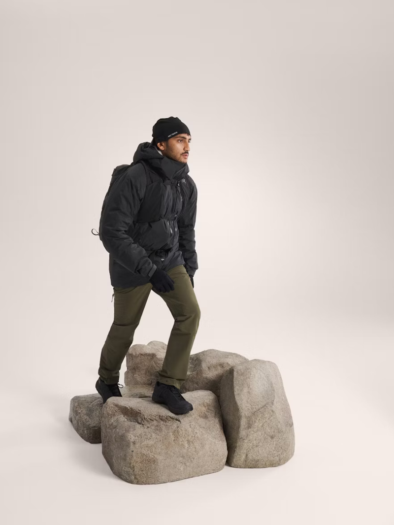 Arc'teryx Men's Beta Insulated Jacket in Black-8