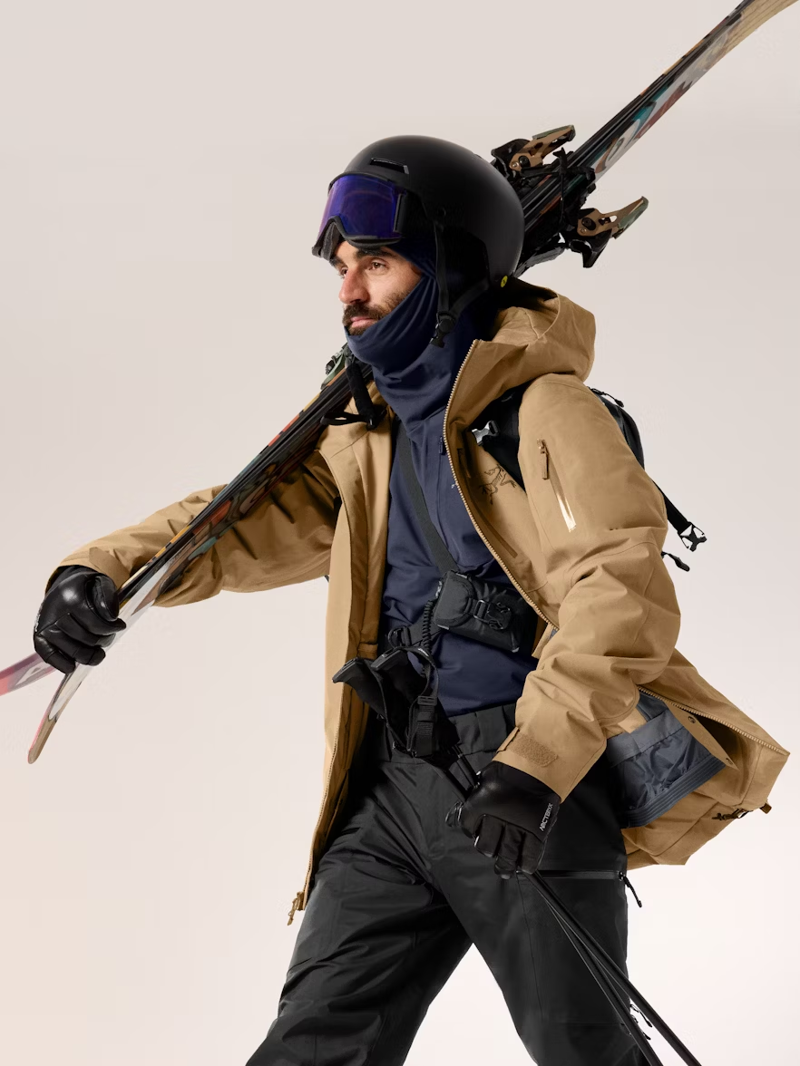 Arc'teryx Men's Rho LT Hoody in Black Sapphire II-5