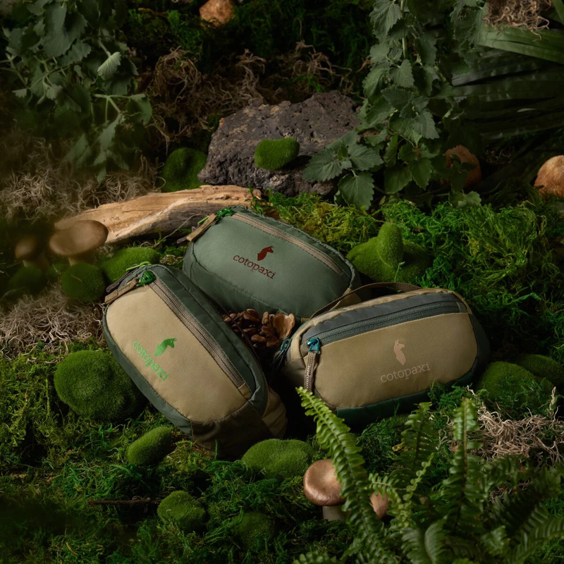 Cotopaxi Kapai 1.5L Hip Pack in Del Dia Earth-8