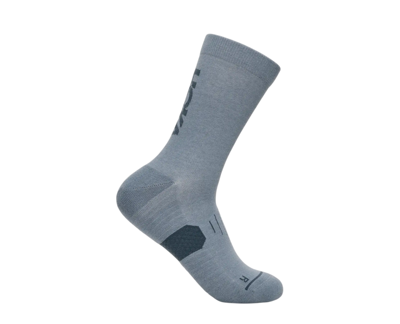 Hoka Men's Graphic Crew Run Socks in Washed Blue
