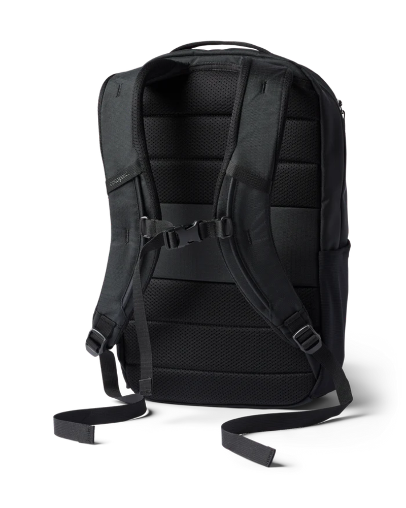 Cotopaxi Allpa 18L Daypack in Black-1