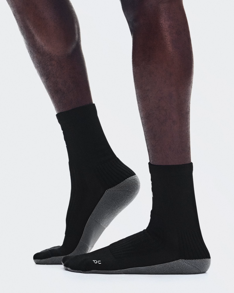 On Running Trail High Sock 2-Pack in Black/Black-1