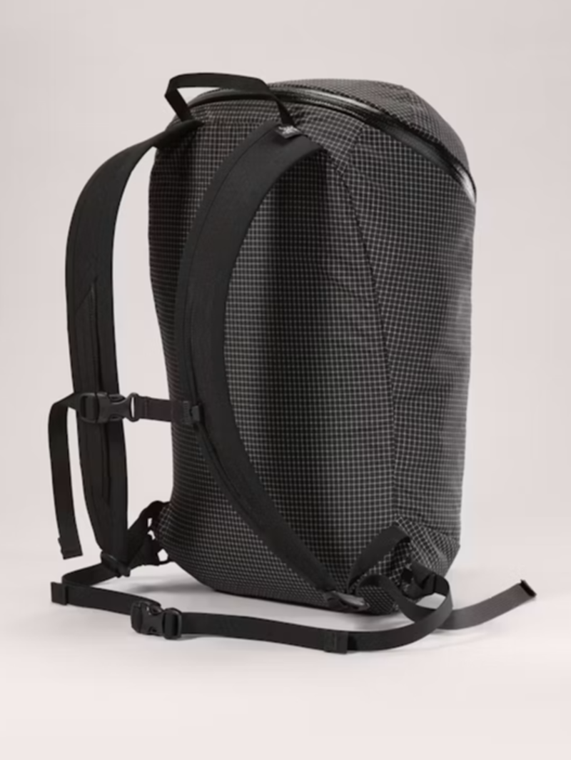 Arc'teryx Konseal 15 Backpack in Black-1