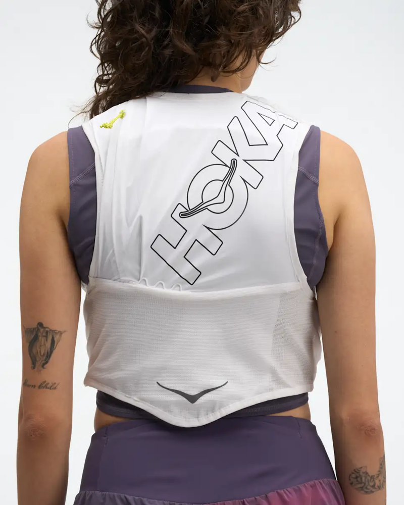 Hoka Trail Run Vest 8L in White-4