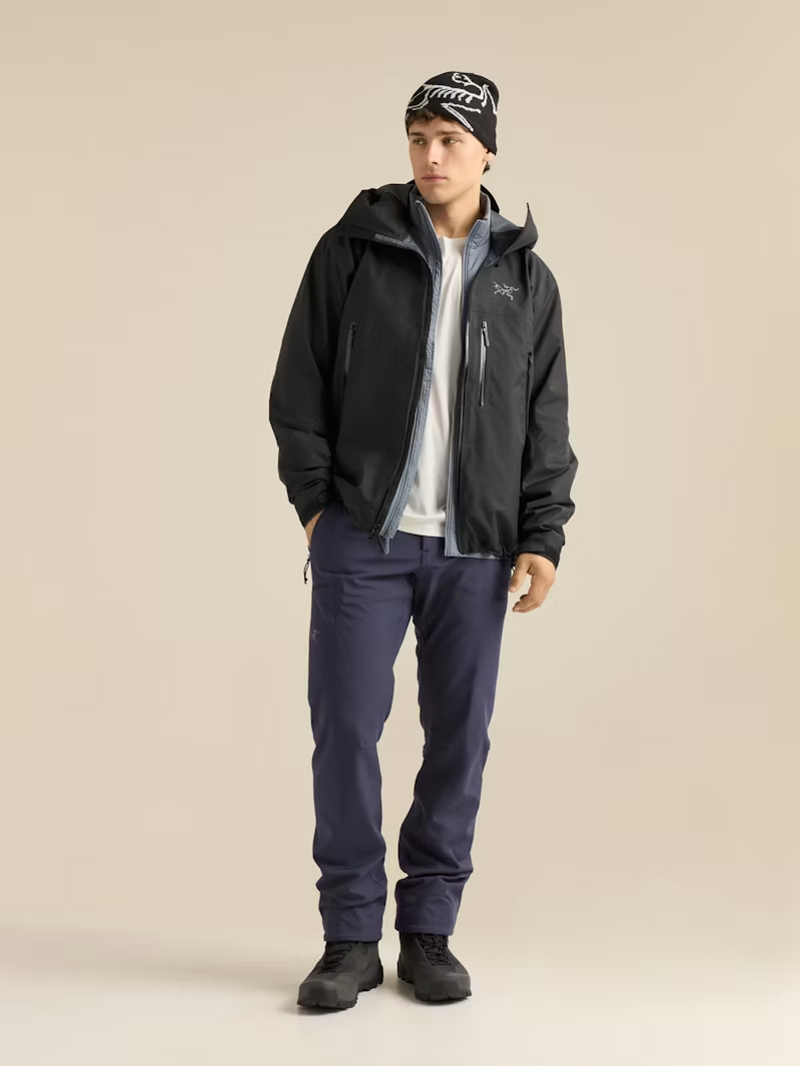 Arc'teryx Men's Beta SV Jacket in Black-8