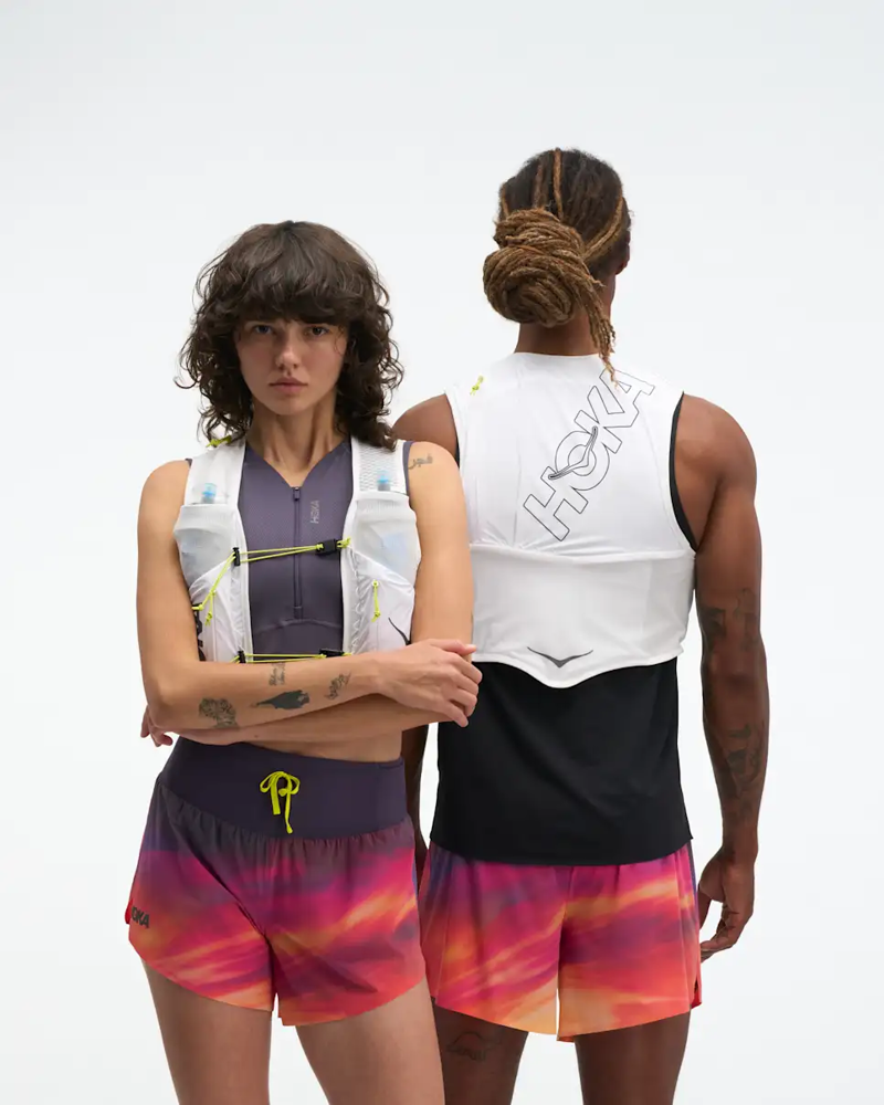 Hoka Trail Run Vest 8L in White-2