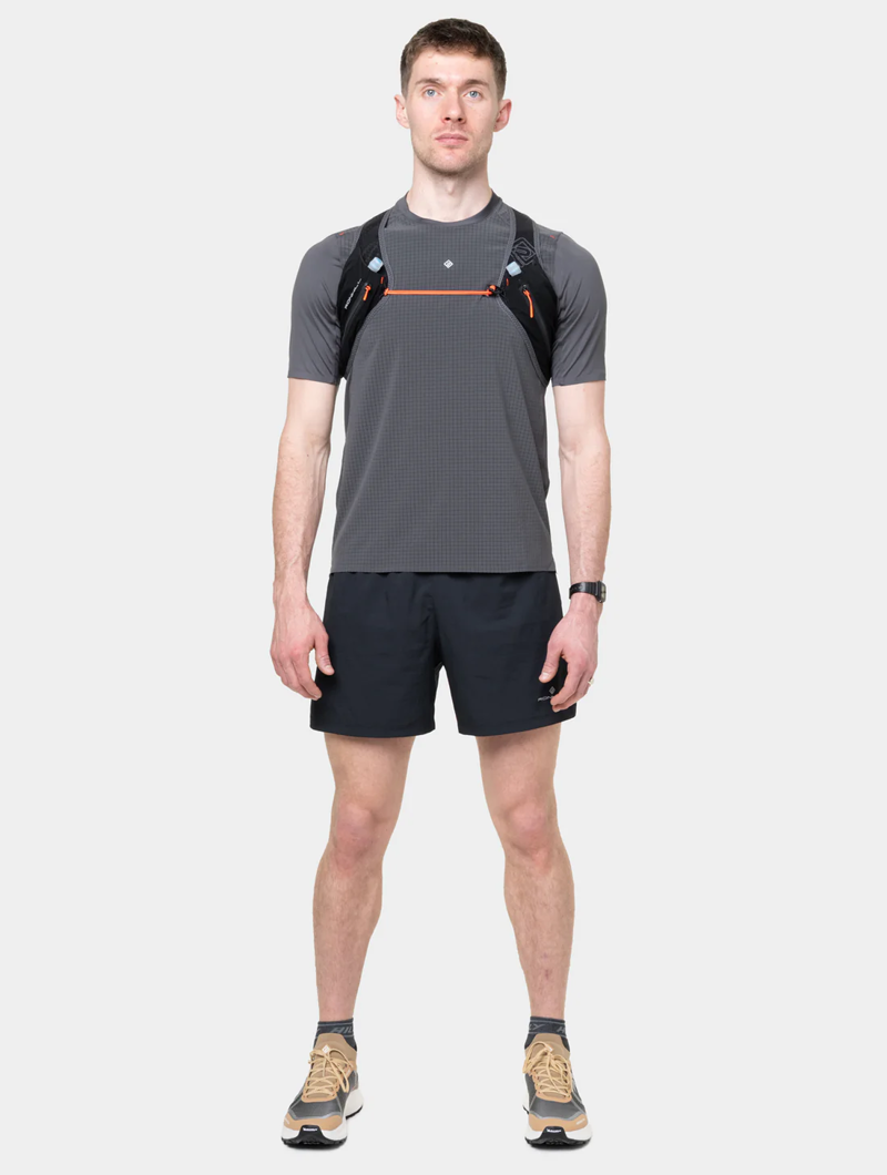 Ronhill Swift 2L Race Pack in Black/Ronhill Red-7