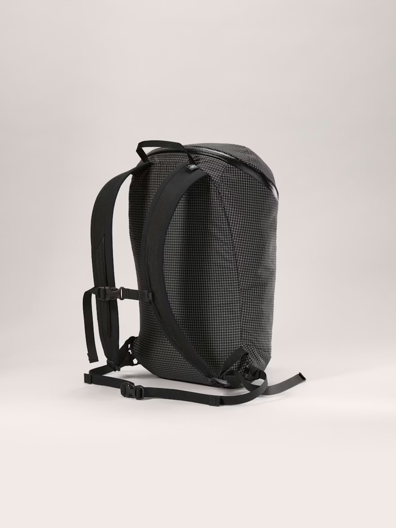 Arc'teryx Konseal 15 Backpack in Black-1