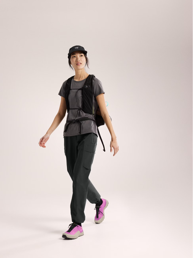 Arc'teryx Women's Taema Crew Tee in Black Heather-4