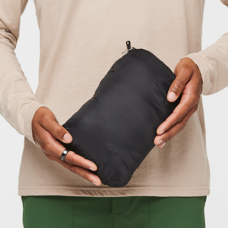 Cotopaxi Men's Fuego Down Hooded Jacket in Black-12