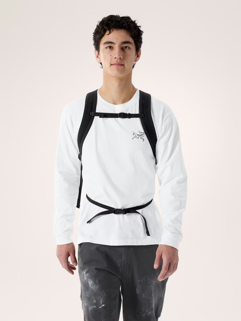 Arc'teryx Konseal 15 Backpack in Black-5