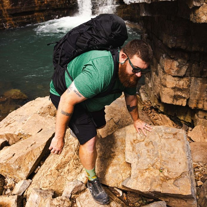 Osprey Talon 33 Extended-Fit in Black/Coal Grey-9