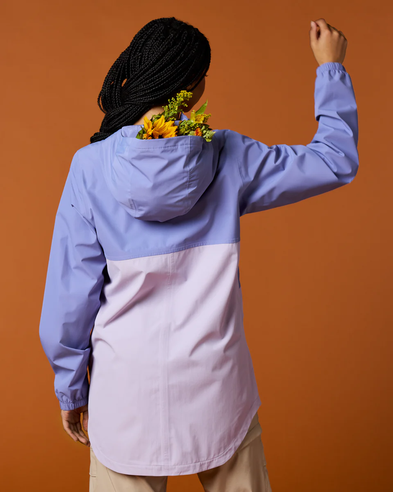 Cotopaxi Women's Rayu Rain Parka in Aster and Moonbeam-2