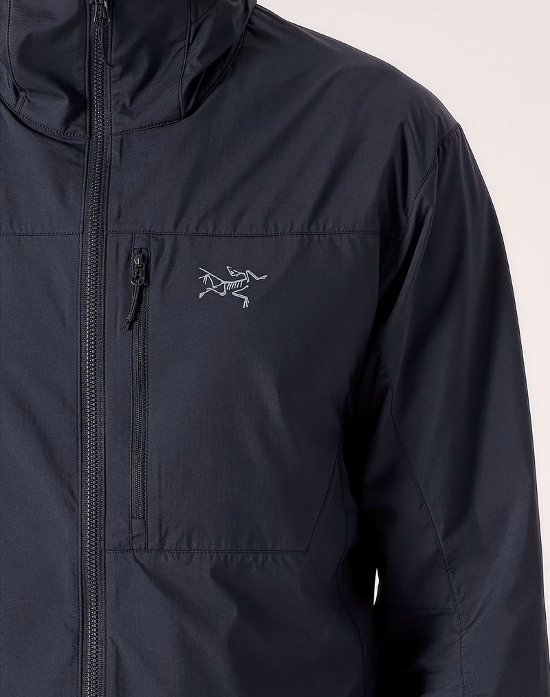 Arc'teryx Men's Squamish Hoody in Black Sapphire-9