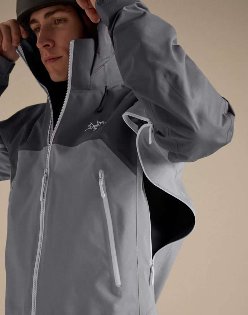 Arc'teryx Men's Beta AR Jacket in Cloud/Void-7