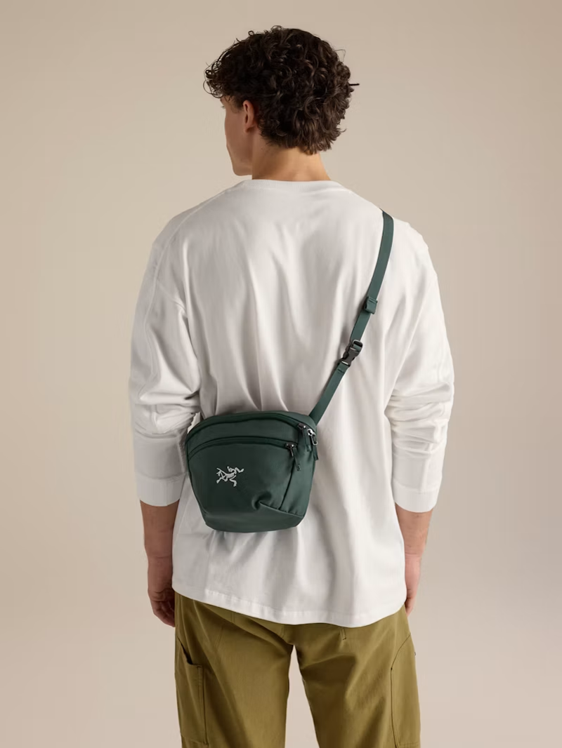 Arc'teryx Mantis 2 Waist Pack in Dark Jade-4