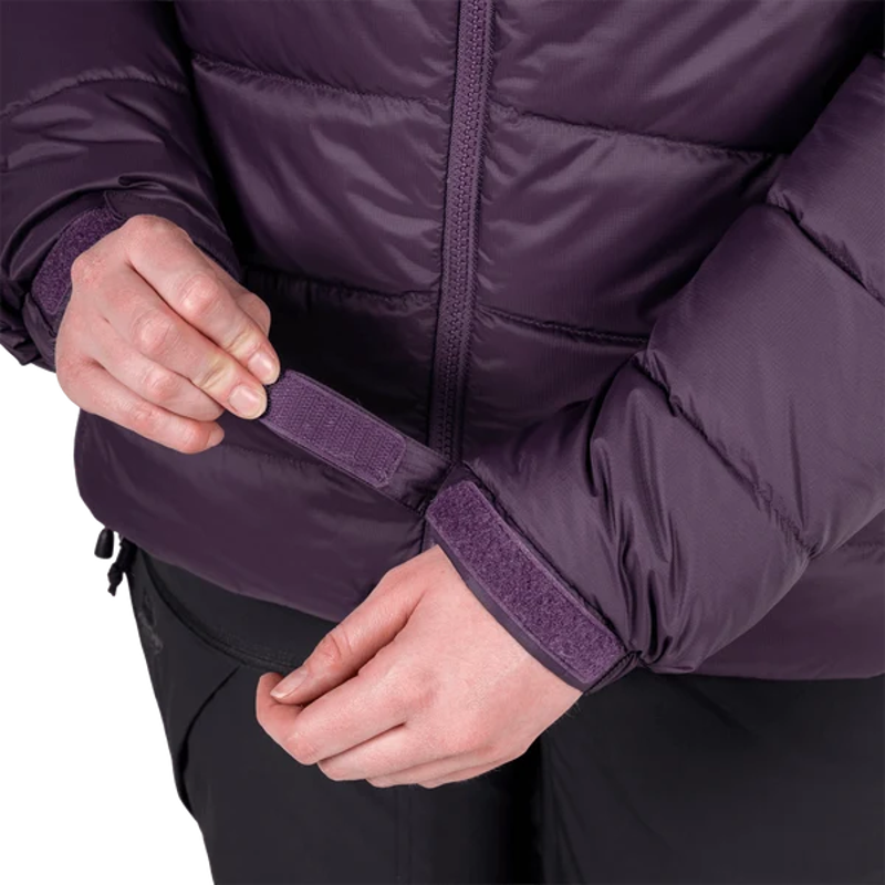 Mountain Equipment Women's Paiyu Jacket in Nightshade-5