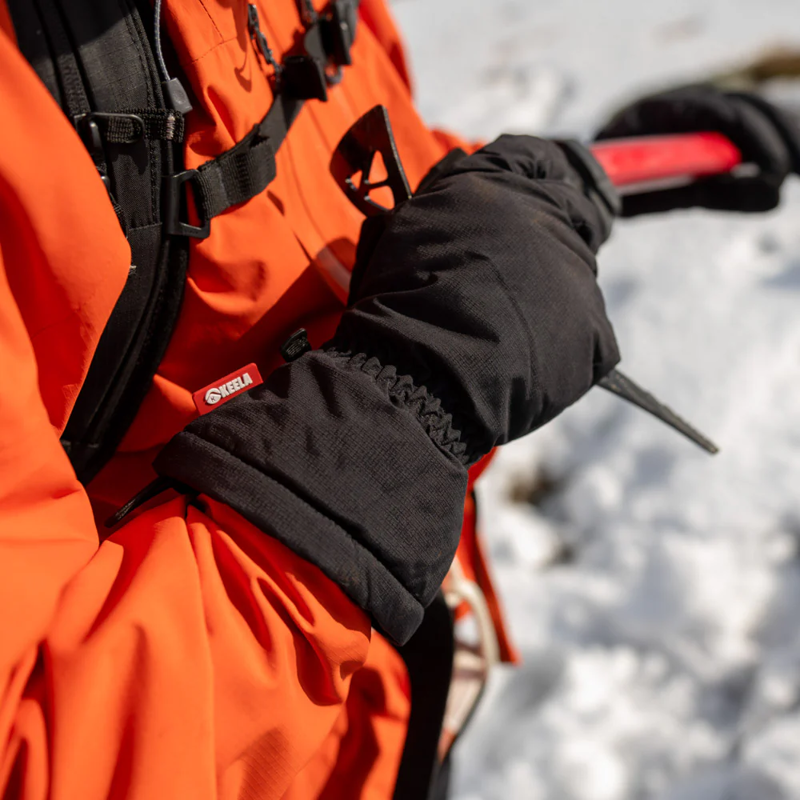 Keela Extreme Gloves in Black-1