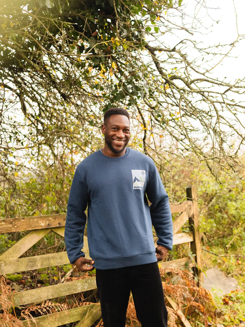 Bleubird Waypoint Crew Pullover in Navy-5