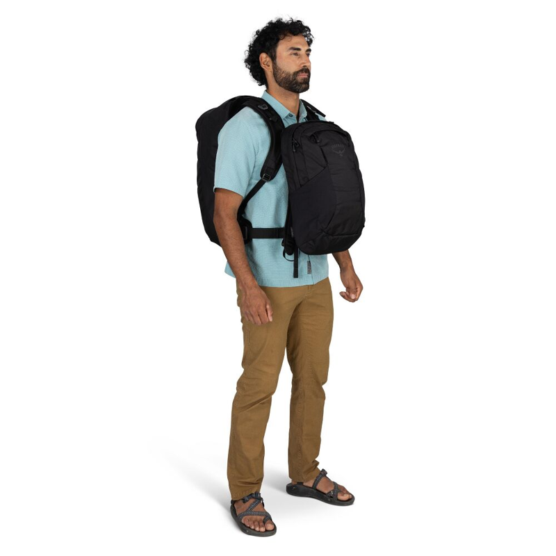 Osprey Farpoint 55 in Black-3