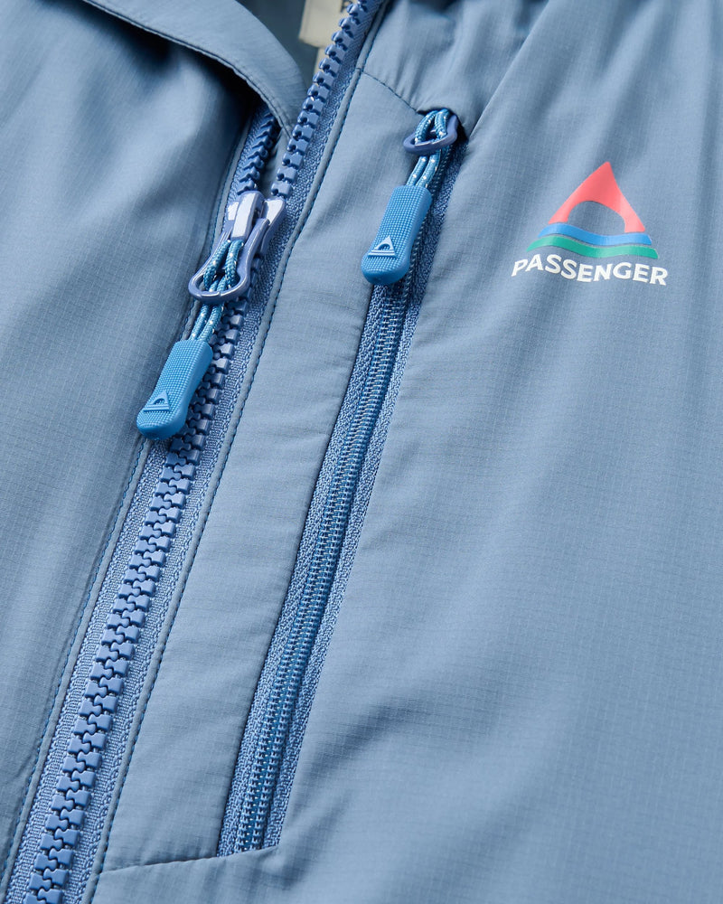 Passenger Men's Daybreak Lightweight Recycled Thermore Insulated Jacket in Rich Navy/Storm Grey/Dark Denim-7