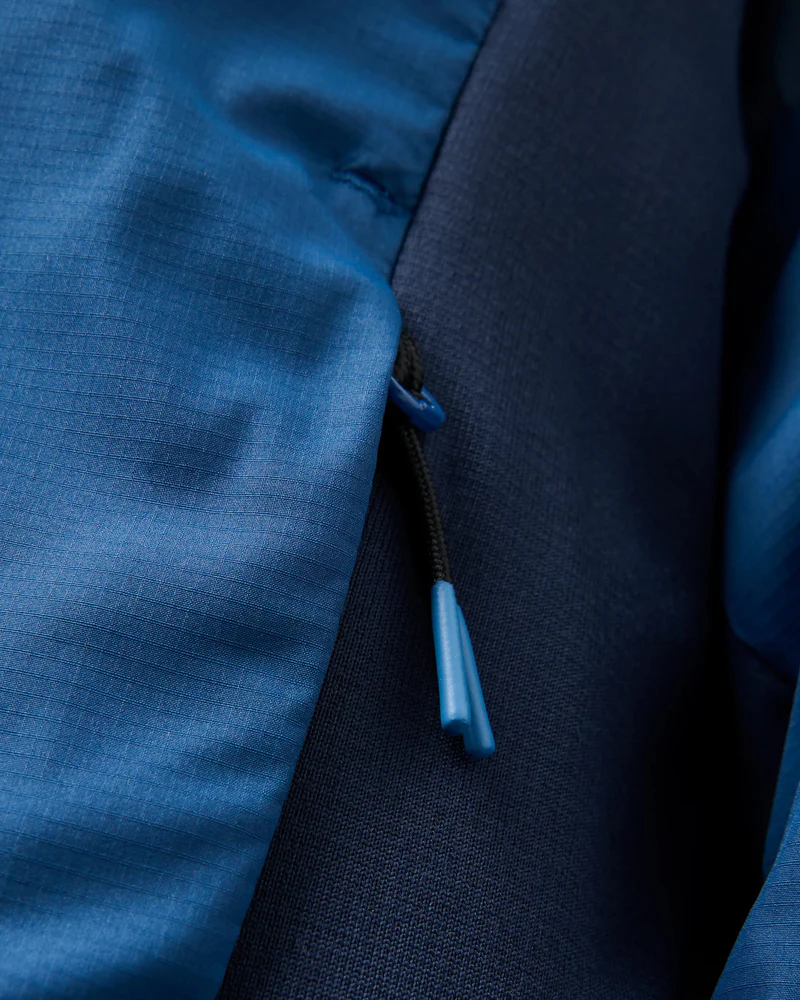 Passenger Men's Daybreak Lightweight Recycled Thermore Insulated Jacket in Rich Navy/Storm Grey/Dark Denim-6