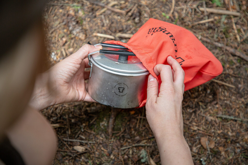 Trangia T-Cup Original with Lid in Red-1