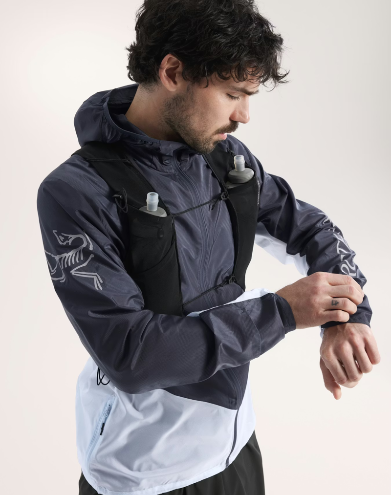 Arc'teryx Men's Norvan Windshell Hoody in  Dark Stratus/Alpine Blue-5