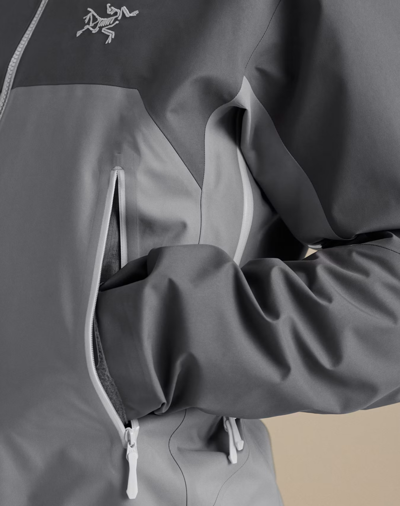 Arc'teryx Men's Beta AR Jacket in Cloud/Void-6