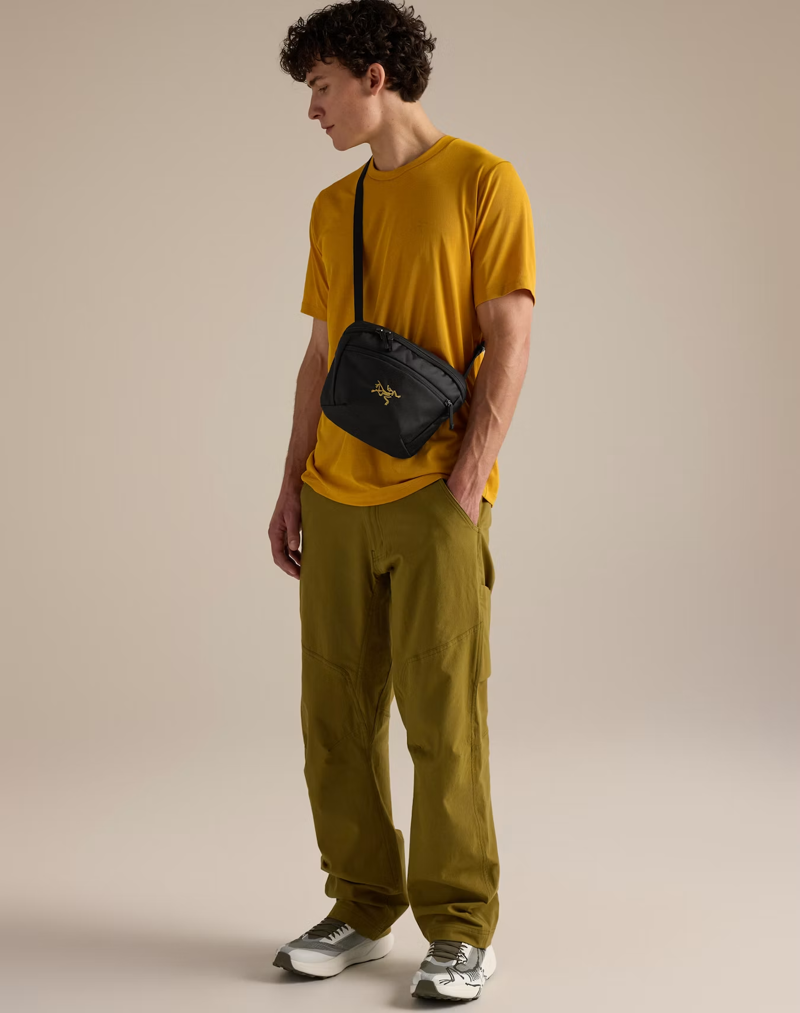 Arc'teryx Mantis 2 Waist Pack in 24K Black-4